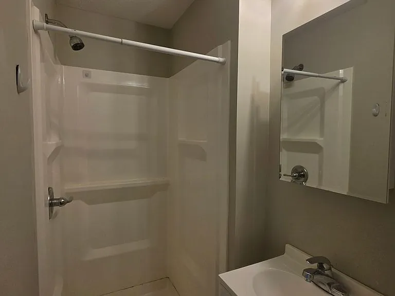 454 Kling St — Photo 7