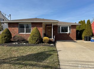 333 Harris Ave, Middlesex, NJ 08846