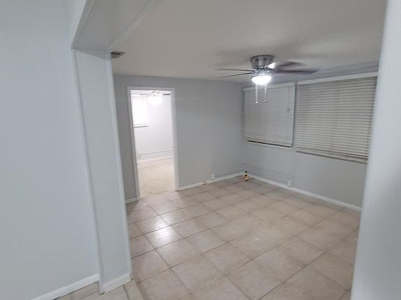 4th image of 4981 SW 92nd Ave