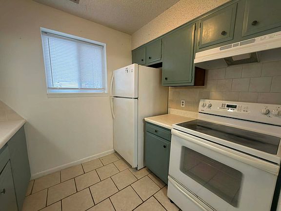 5th image of 1920 W Towanda Ave APT 9