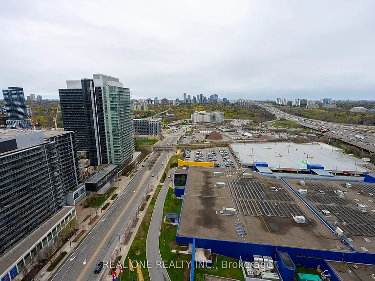 121 McMahon Dr #2802 — Photo 2