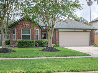 4322 Kingfish Dr, Seabrook, TX 77586