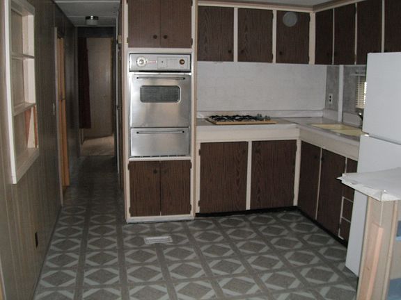 5th image of 324 Kathy Ave