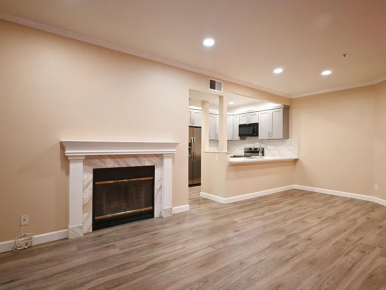 1256 Stanhope Ln #258 — Photo 7