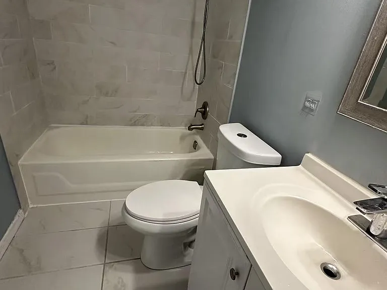 26 Cornwall Dr — Photo 6