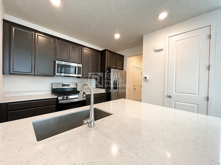 8975 Larose Ct — Photo 6
