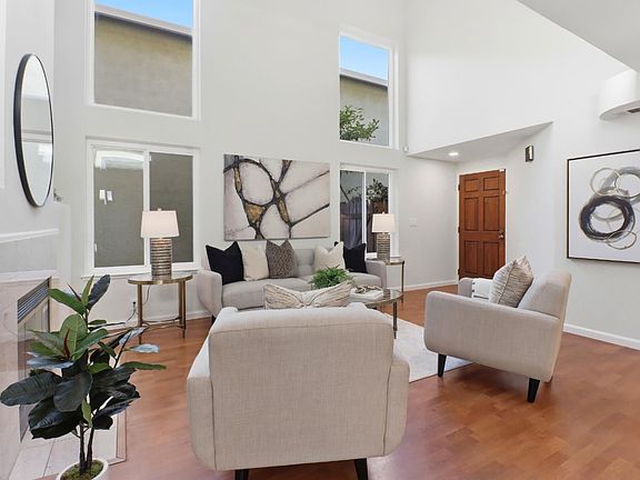 3rd image of 58 Country Fields Ln