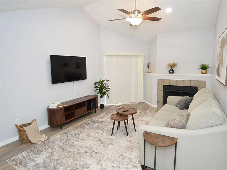 8754 Mallard Reserve Dr #202 — Photo 21