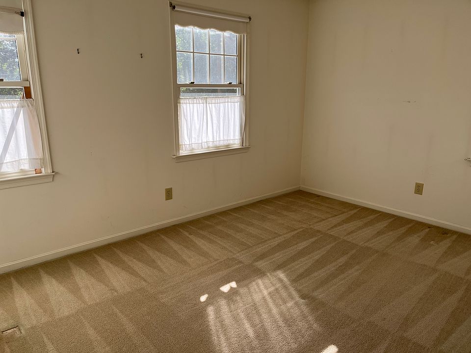 1st image of 1811 Johnson Rd #2