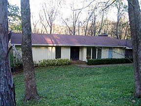 Large 5 bedrooms, 3380 square foot home on a 1.13 acre wooded retreat