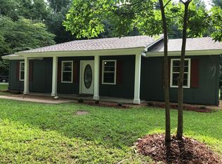 216 Gillon Rd, Grenada, MS 38901