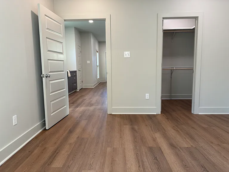 605 General Mouton Ave #102 — Photo 17