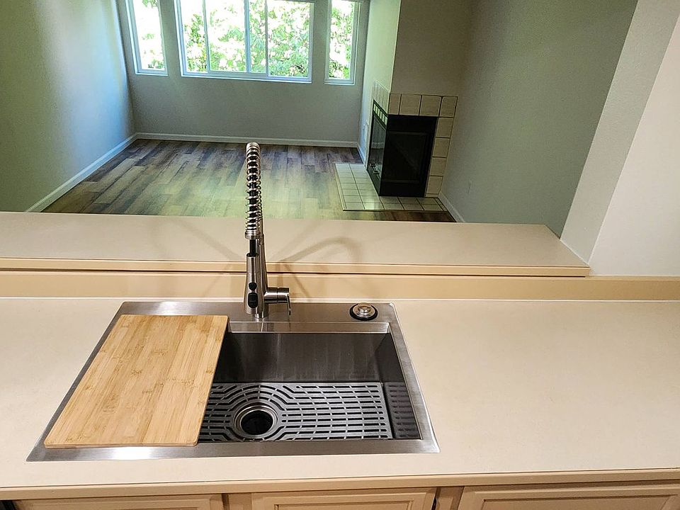 CROSSPOINTE VISTA Apartment Rentals Seattle, WA Zillow