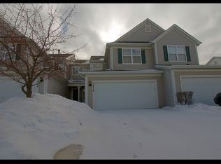 2970 Langston Cir, Saint Charles, IL 60175