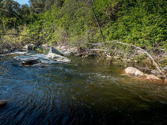 2nd image of 44335 North Fork