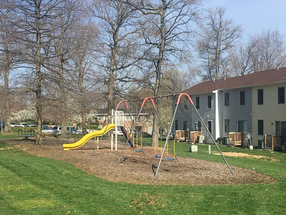 2nd image of 10514 Wisteria Way