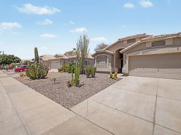 6602 W Desert Hollow Dr — Photo 3