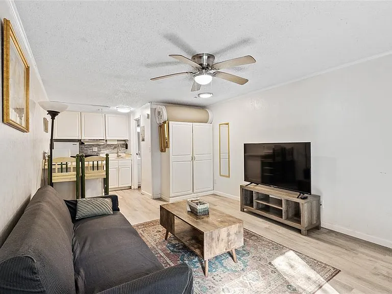 2490 SW 14th Dr #23 — Photo 6