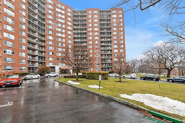1st image of 220-55 46th Ave #6Z
