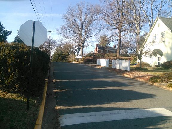 5th image of 239 Piedmont St