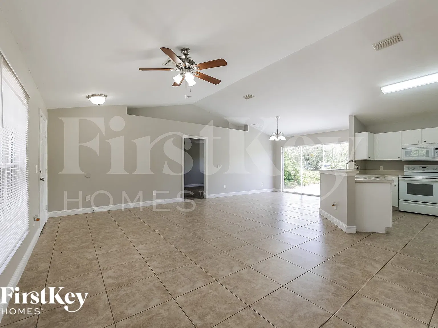 3 bed, 2.0 bath, 1314 sqft, $1,950 — Photo 4