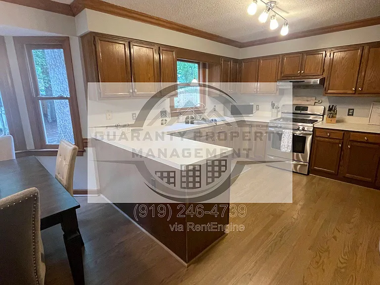639 Greenwood Cir — Photo 2
