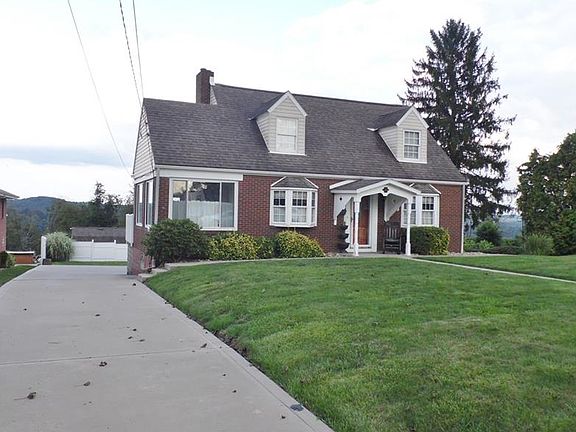 3rd image of 219 Oberdick Dr