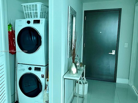 4th image of 1080 Brickell Ave Unit 3301