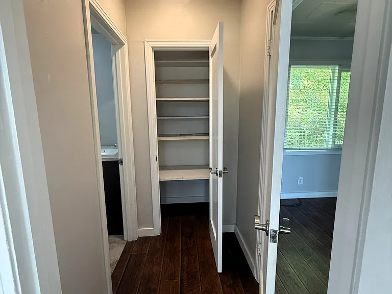 165 California St #4 — Photo 8