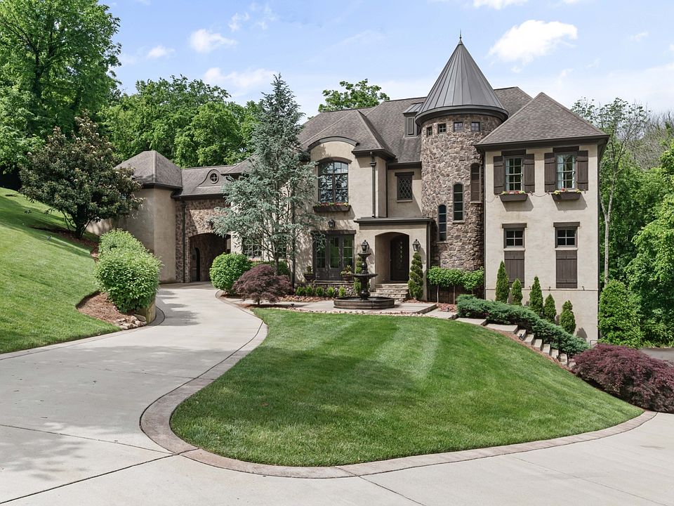 1st image of 399 The Lady Of The Lake Ln