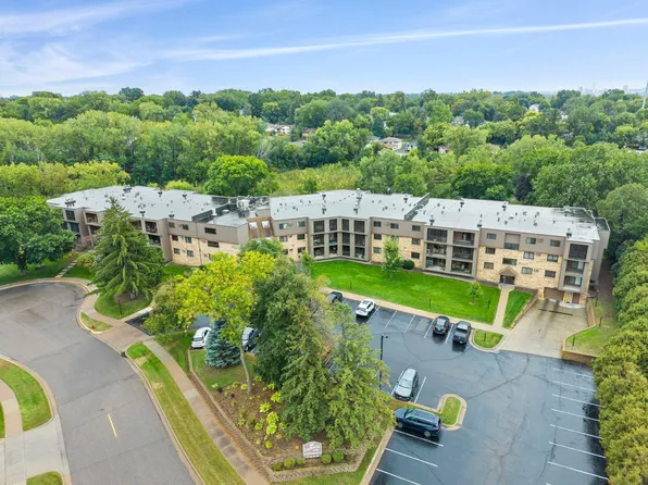1000 41st Ave NE APT 315, Columbia Heights, MN 55421
