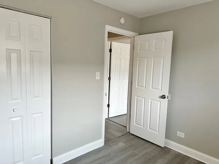 1719 E Roosevelt Rd #2 — Photo 17