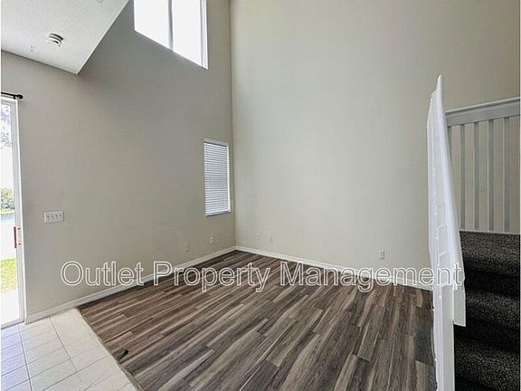5th image of 6114 Chapledale Dr
