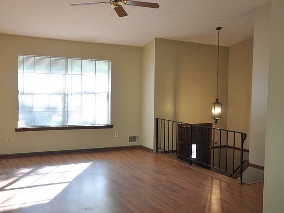2nd image of 743 Pebble Creek Dr