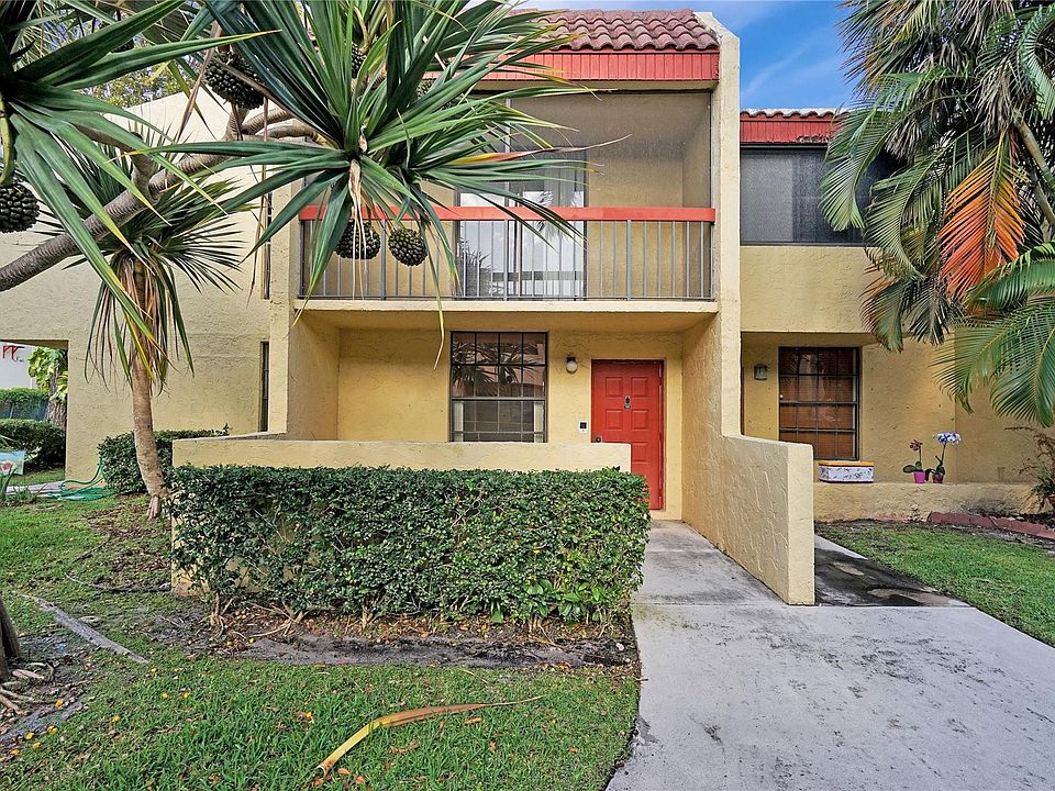 1st image of 795 SE 1st Way #795