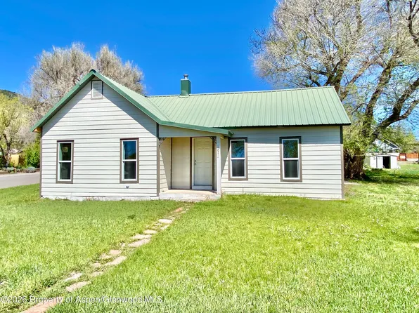 1085 Main St, Meeker, CO 81641