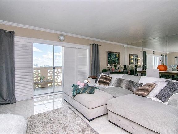 3rd image of 2401 Bayshore Blvd Unit 1409