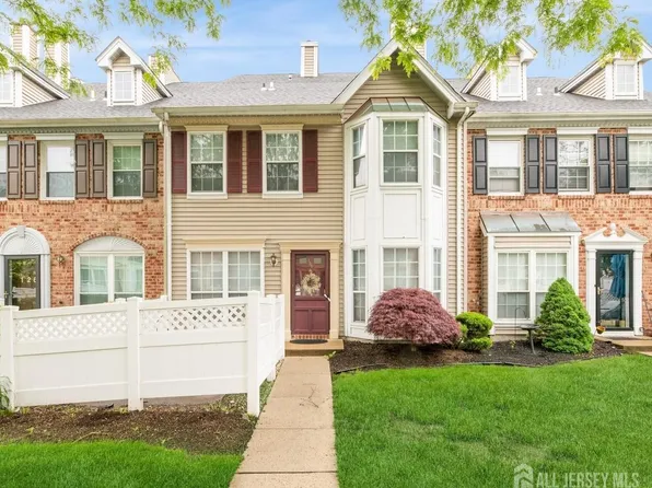 125 Albury Way, North Brunswick, NJ 08902