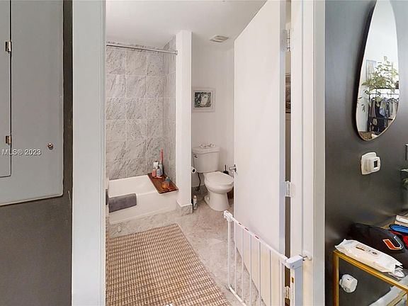 2nd image of 244 Biscayne Blvd APT 345