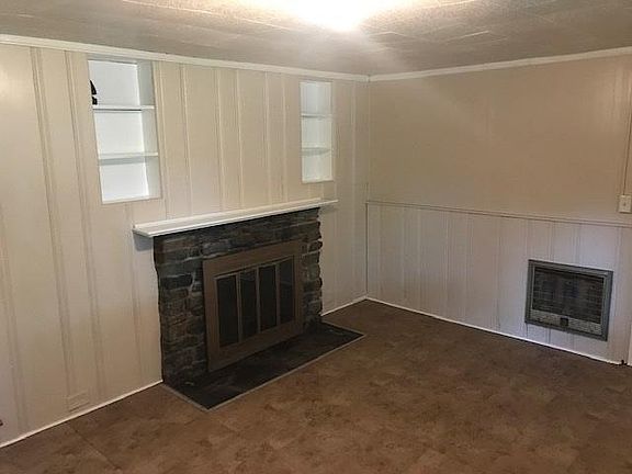 4th image of 714 Sunset Dr