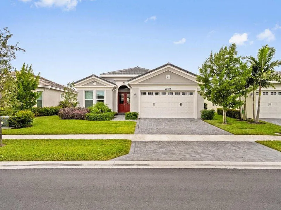 15684 Goldfinch Cir