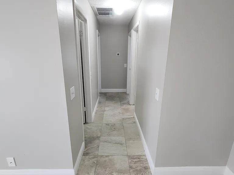 5603-5603 Struthers Ct SE — Photo 7
