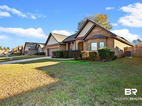 4th image of 9823 Torrington Dr N