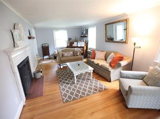 11 Fairlee Rd, West Hartford, CT 06107