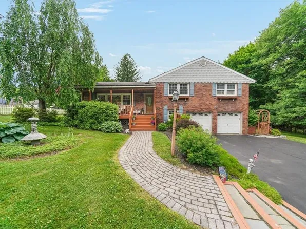 85 Buena Vista Terrace, Central Valley, NY 10917