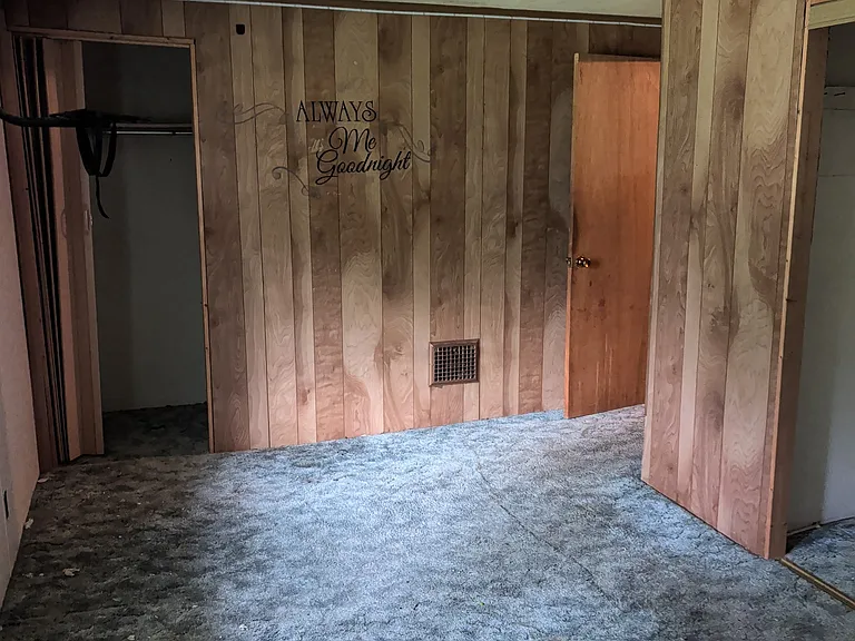 1110 Roemer Blvd — Photo 3