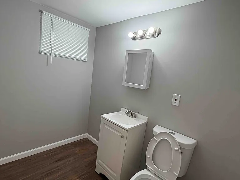 5031 Denmore Ave — Photo 10