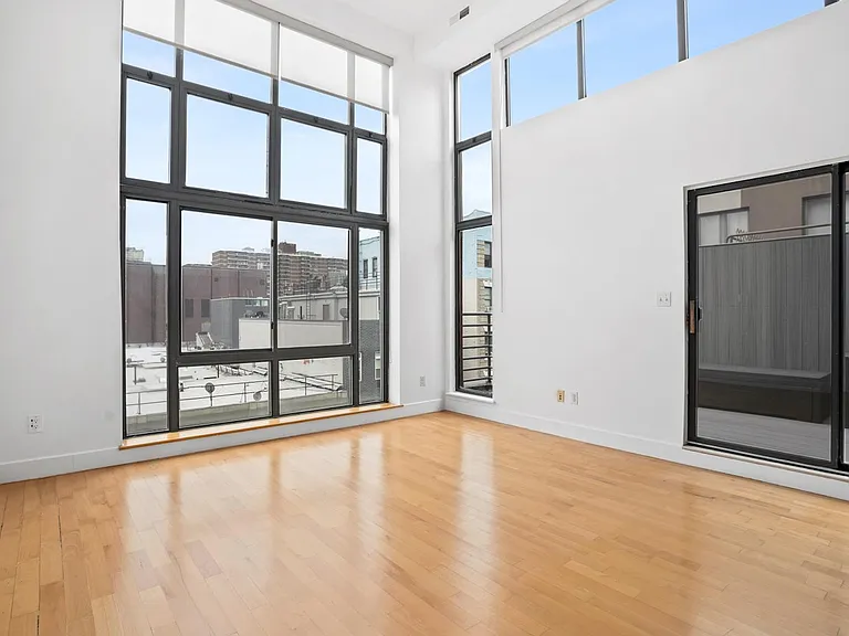 63 Stagg St #4B — Photo 4