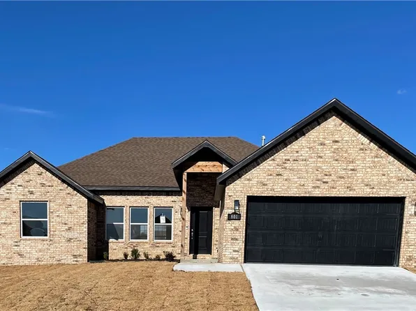 1036 Autumn Royal Ave, Lowell, AR 72745