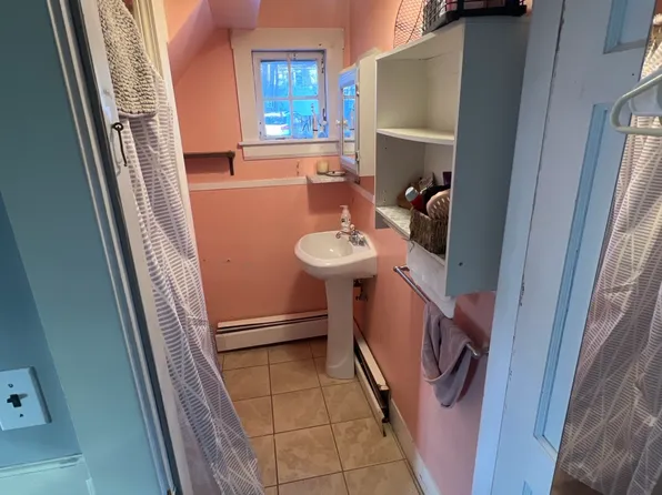 4 High St, South Berwick, ME 03908